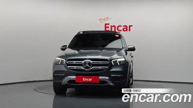 Mercedes-Benz GLE-Class 2020 — Фото 4/20
