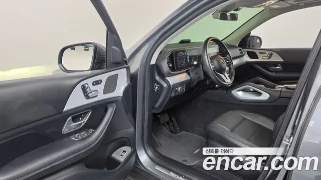 Mercedes-Benz GLE-Class 2020 — Фото 11/20