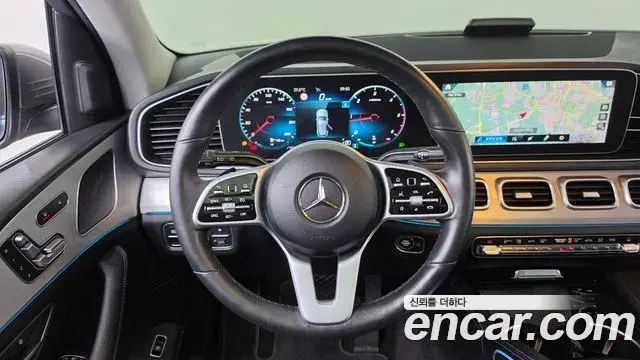 Mercedes-Benz GLE-Class 2020 — Фото 14/20