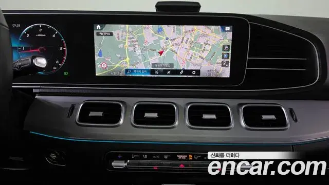 Mercedes-Benz GLE-Class 2020 — Фото 16/20