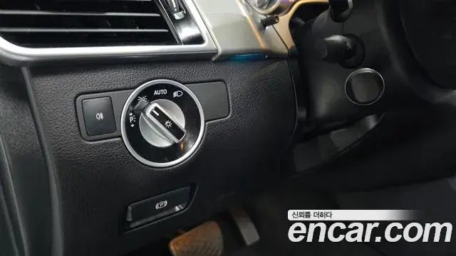 Mercedes-Benz GLE-Class 2018 — ფოტო 7/34