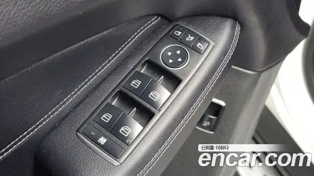 Mercedes-Benz GLE-Class 2018 — ფოტო 12/34