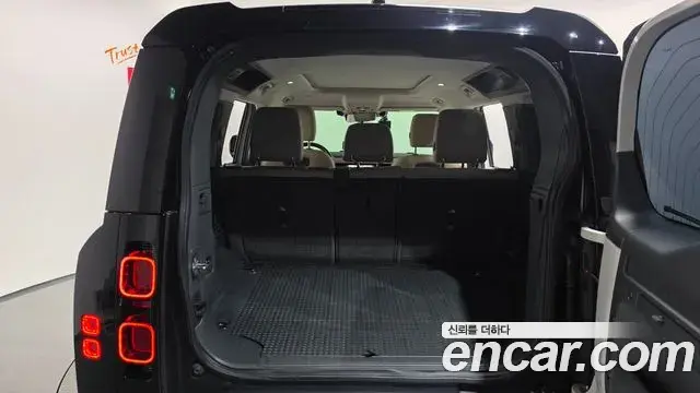 Land Rover Defender 2020 — Фото 19/20
