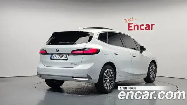 BMW 2 Series Active Tourer 2023 — Photo 4/34