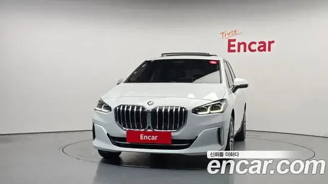BMW 2 Series Active Tourer 2023 — Photo 14/34