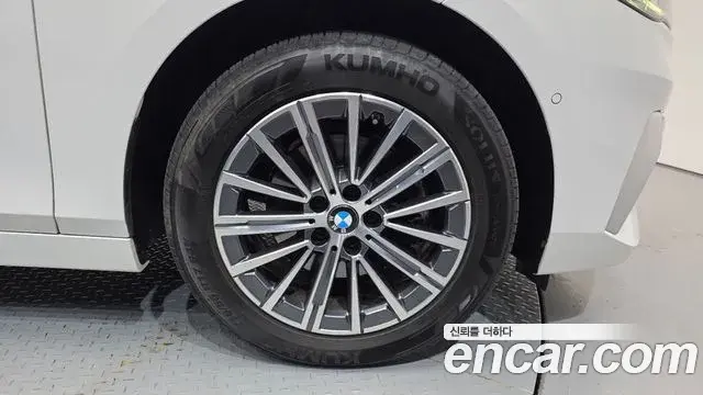 BMW 2 Series Active Tourer 2023 — Photo 6/34