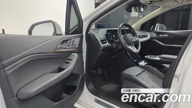 BMW 2 Series Active Tourer 2023 — Photo 30/34