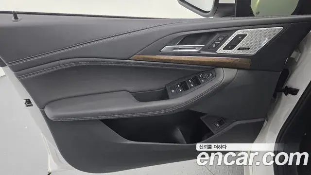 BMW 2 Series Active Tourer 2023 — Photo 27/34