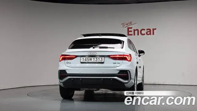 Audi Q3 2023 — Фото 4/20