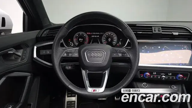 Audi Q3 2023 — Фото 13/20