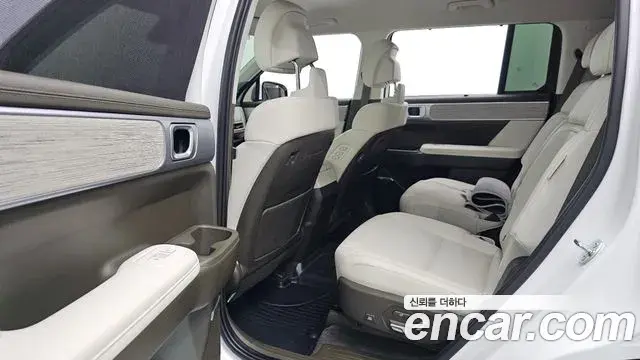 Hyundai Santa Fe 2024 — Фото 12/20