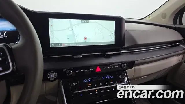 Kia Carnival 2023 — Фото 15/20