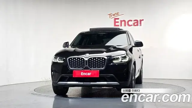 BMW X4 2023 — Фото 3/20