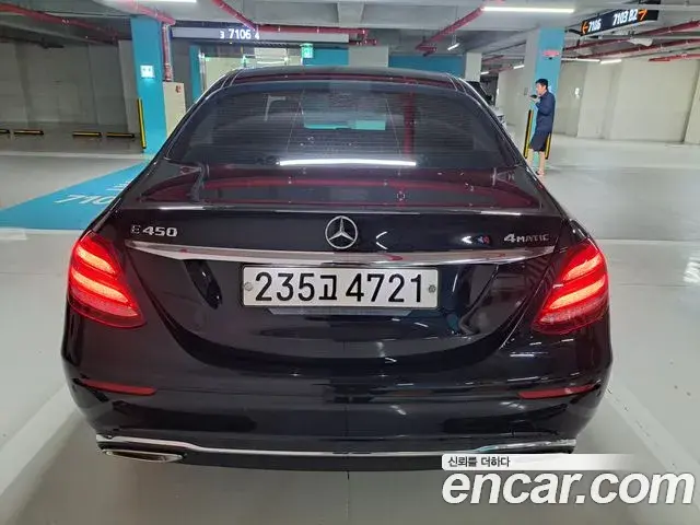 Mercedes-Benz E-Class 2019 — Фото 2/20