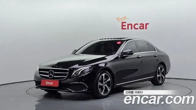 Mercedes-Benz E-Class 2019 — Фото 1/20