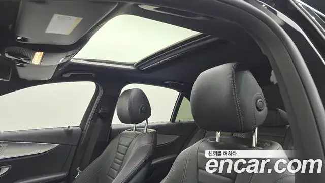 Mercedes-Benz E-Class 2019 — Фото 16/20