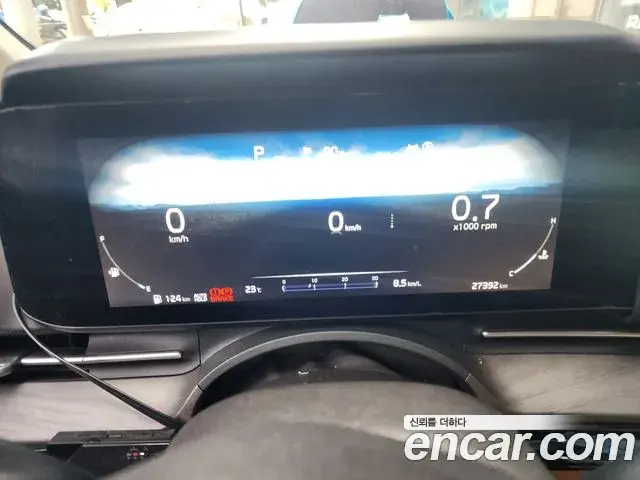 Kia Carnival 2023 — Фото 8/19