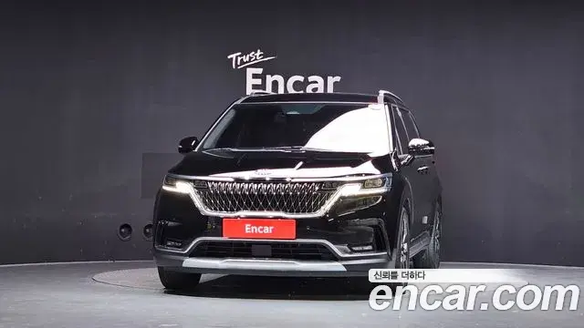 Kia Carnival 2021 — Фото 3/20