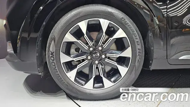 Kia Carnival 2021 — Фото 5/20