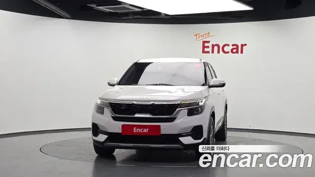 Kia Seltos 2022 — Şəkil 17/20