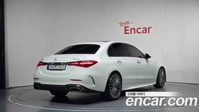 Mercedes-Benz C-Class 2023 — Фото 2/20
