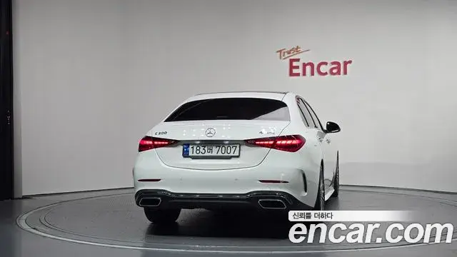 Mercedes-Benz C-Class 2023 — Фото 4/20