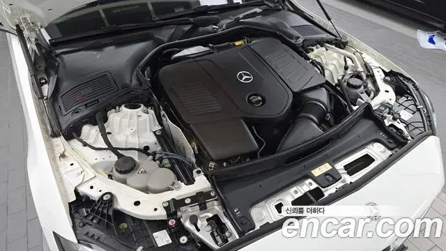 Mercedes-Benz C-Class 2023 — Фото 6/20