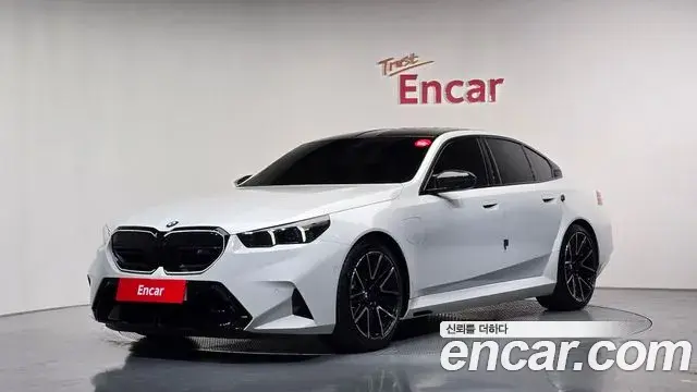 BMW M5 2025 — Фото 1/20