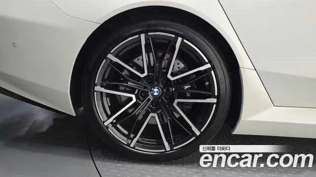 BMW M5 2025 — Фото 5/20