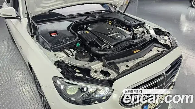 Mercedes-Benz E-Class 2021 — Фото 6/20