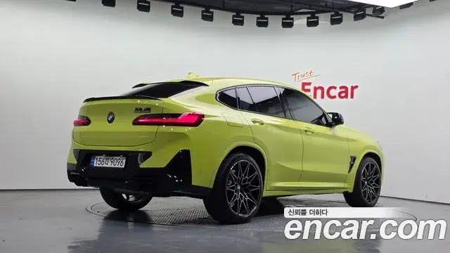 BMW X4 2022 — Фото 2/20