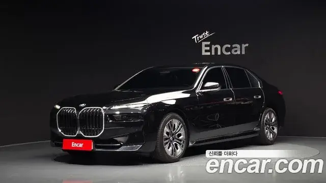 BMW 7 Series 2022 — Фото 1/20