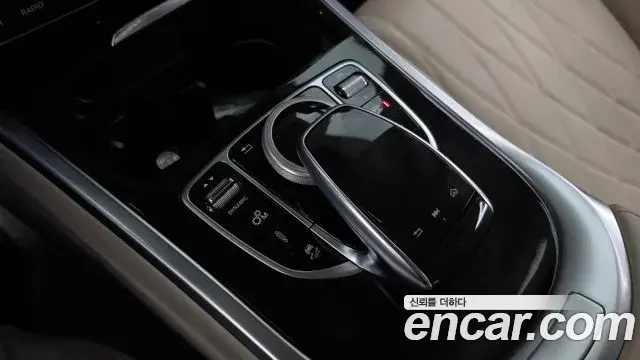 Mercedes-Benz G-Class 2021 — Şəkil 16/32