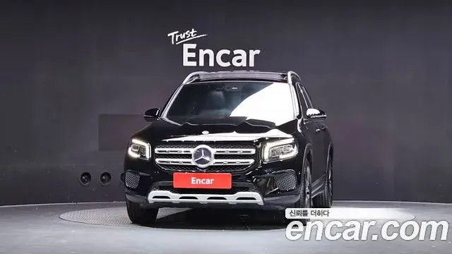 Mercedes-Benz GLB-Class 2021 — Фото 3/20