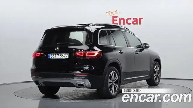 Mercedes-Benz GLB-Class 2021 — Фото 2/20