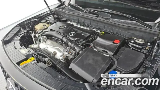 Mercedes-Benz GLB-Class 2021 — Фото 6/20