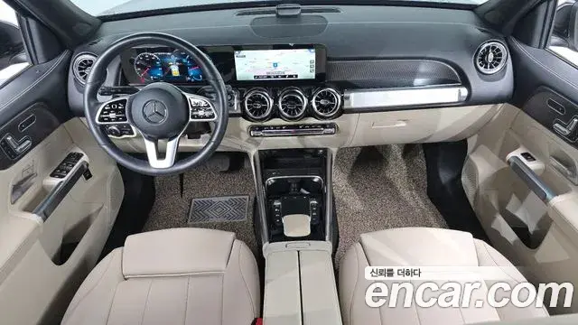 Mercedes-Benz GLB-Class 2021 — Фото 7/20
