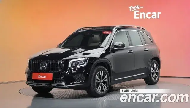 Mercedes-Benz GLB-Class 2021 — Фото 1/20