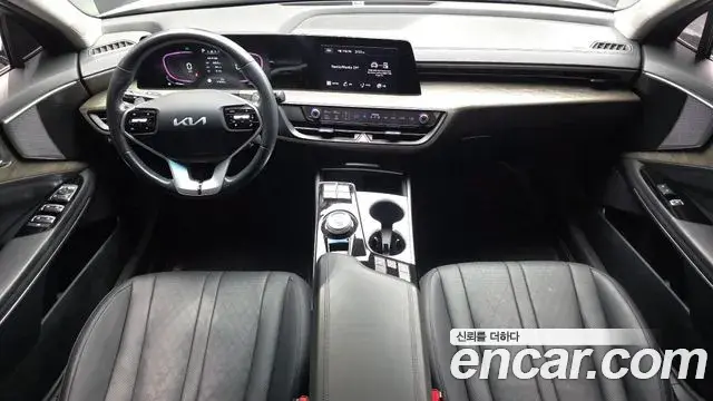 Kia K8 2023 — Photo 14/30