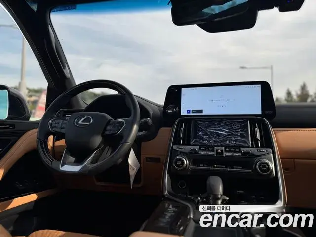 Lexus LX 2025 — Фото 10/20
