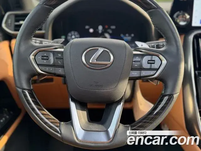 Lexus LX 2025 — Фото 16/20