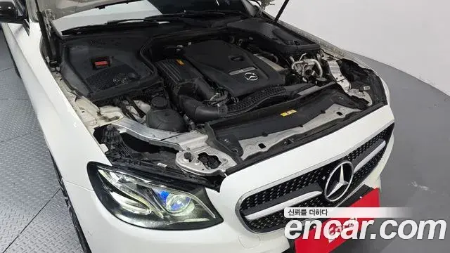 Mercedes-Benz E-Class 2019 — Фото 6/20