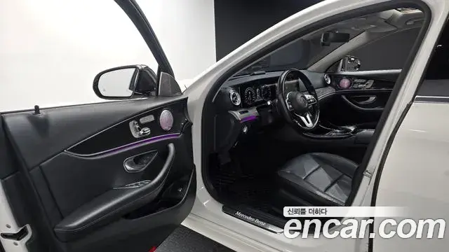 Mercedes-Benz E-Class 2019 — Фото 9/20