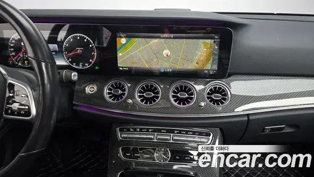 Mercedes-Benz E-Class 2019 — Фото 13/20