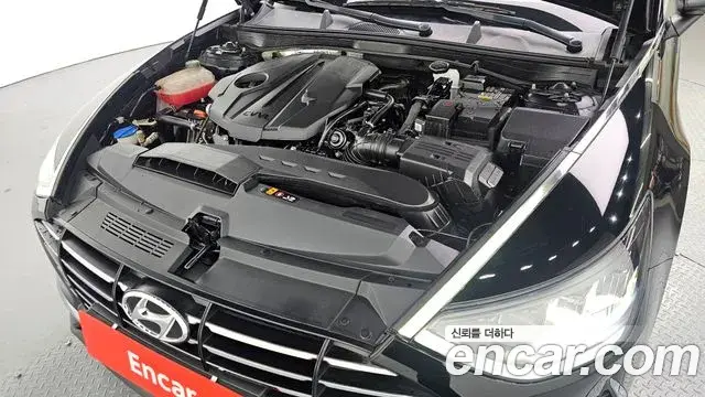Hyundai Sonata 2021 — Фото 6/20