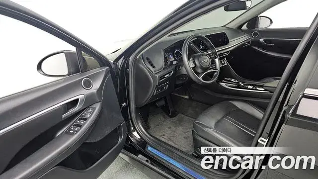 Hyundai Sonata 2021 — Фото 10/20