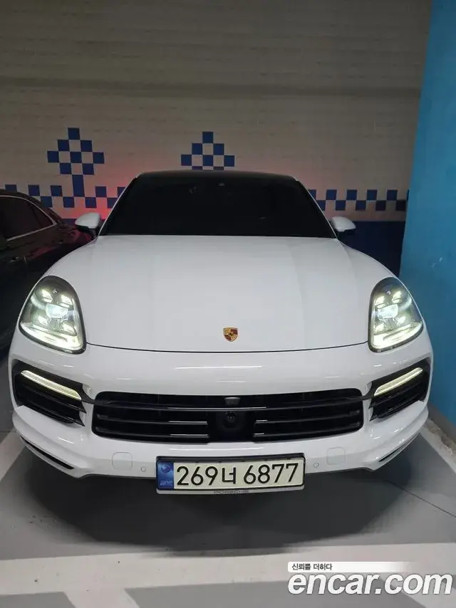 Porsche Cayenne 2021 — Фото 11/11