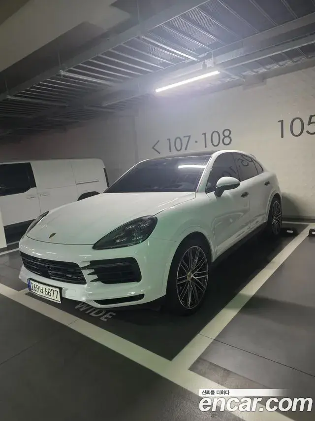 Porsche Cayenne 2021 — Фото 1/11