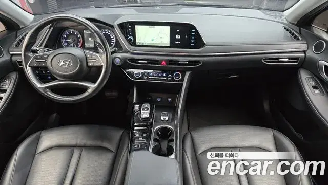 Hyundai Sonata 2022 — Фото 6/20