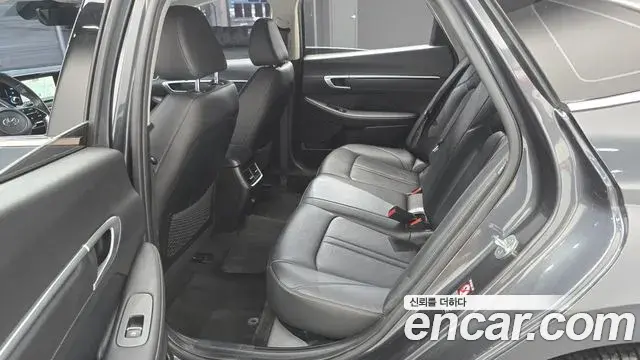 Hyundai Sonata 2022 — Фото 11/20